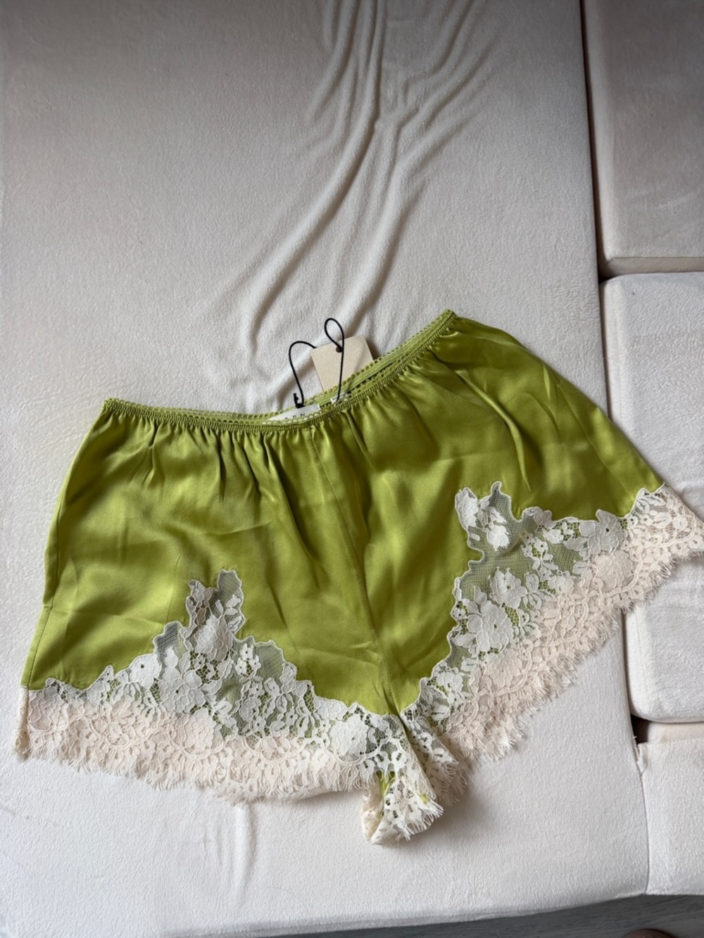 NWT Doen Iona Green Silk Lace-Trim Sleep Shorts with Cream Lace (small) - Picture 6 of 9